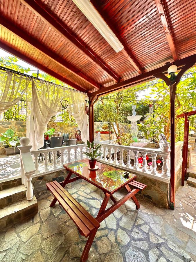 Stone House Under Acropolis Apartment เอเธนส์ ภายนอก รูปภาพ